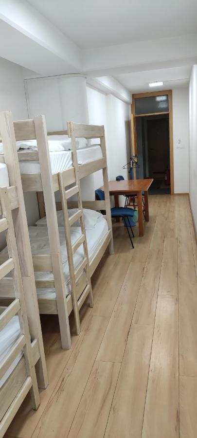 Hostel Omnibus Cakovec Luaran gambar