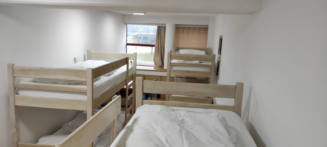 Hostel Omnibus Cakovec Luaran gambar