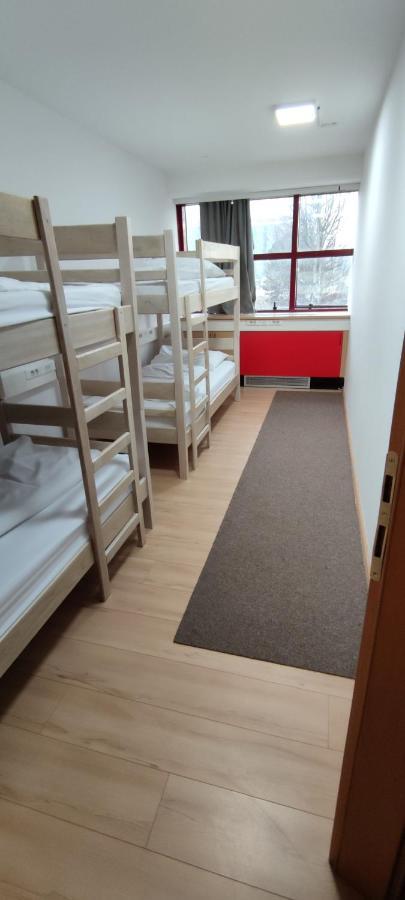 Hostel Omnibus Cakovec Luaran gambar