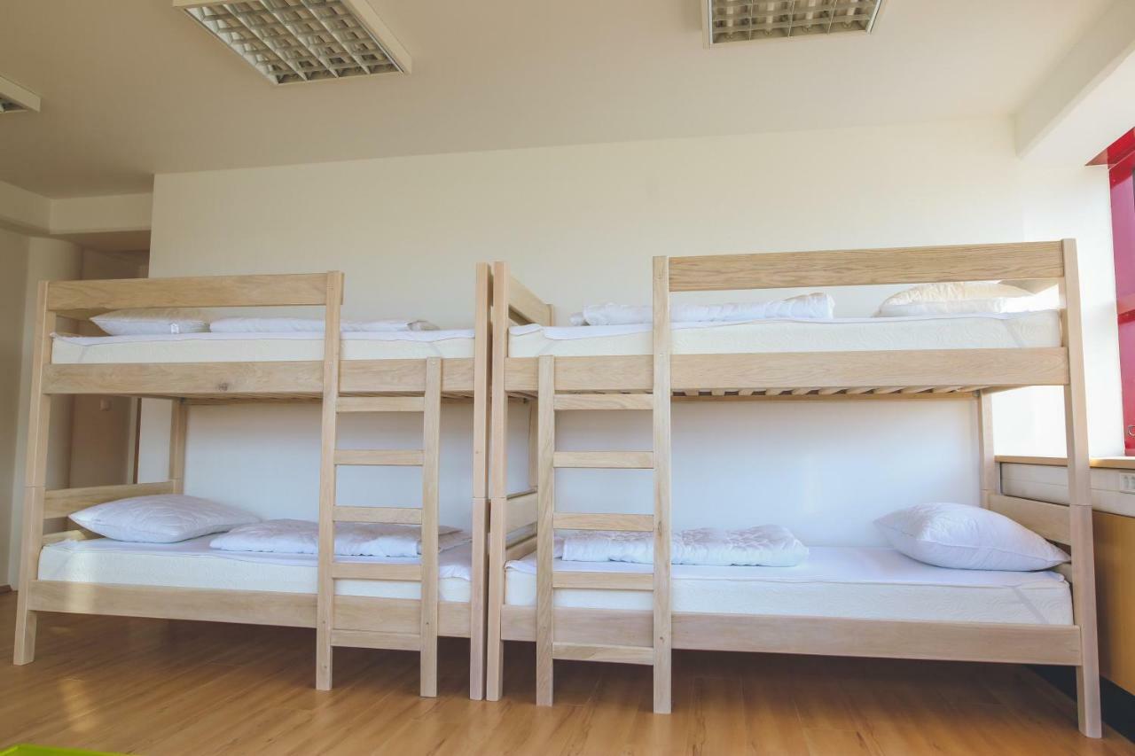Hostel Omnibus Cakovec Luaran gambar