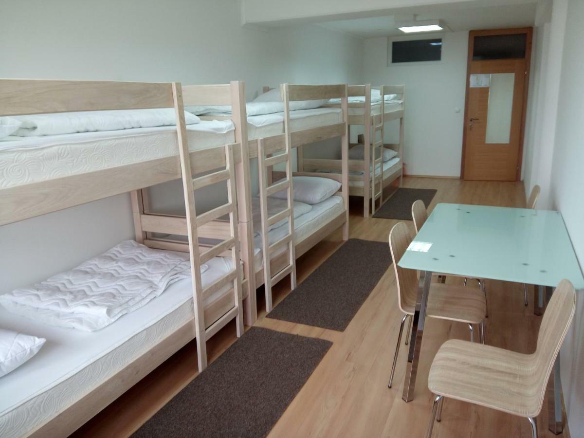 Hostel Omnibus Cakovec Luaran gambar