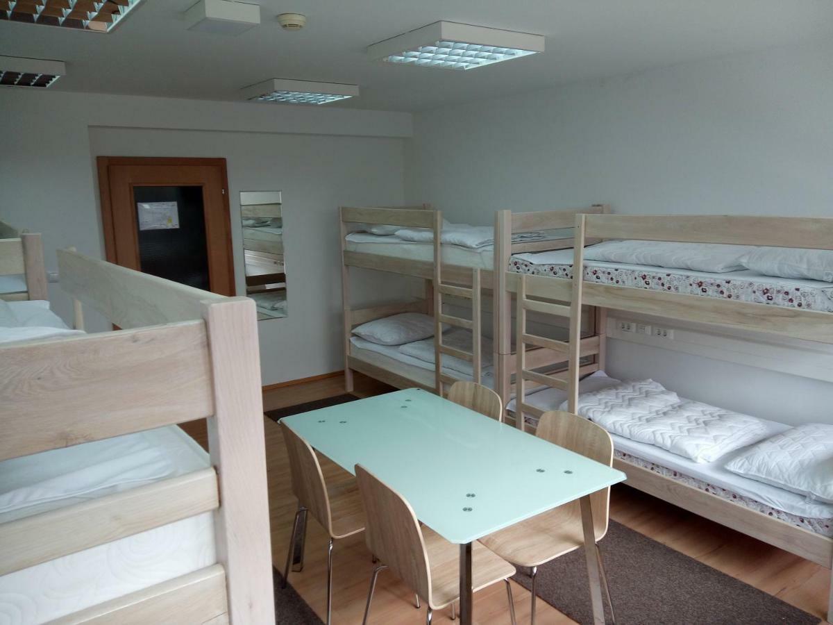 Hostel Omnibus Cakovec Luaran gambar